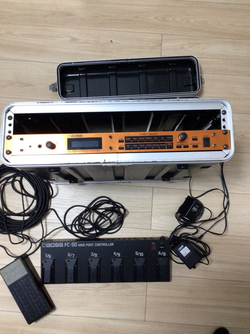 美品ギターエフェクターBOSSGX700、フットコントロールペダルの完全セット