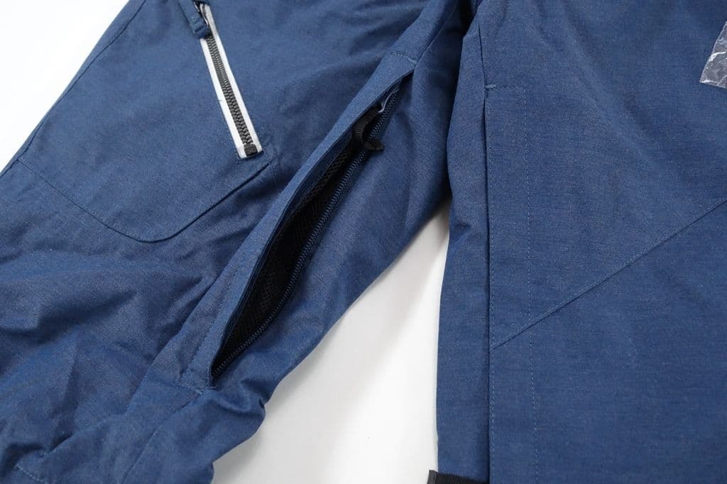 定価24,200円☆　ICEPEAK　アイスピーク　365　スノボウエア