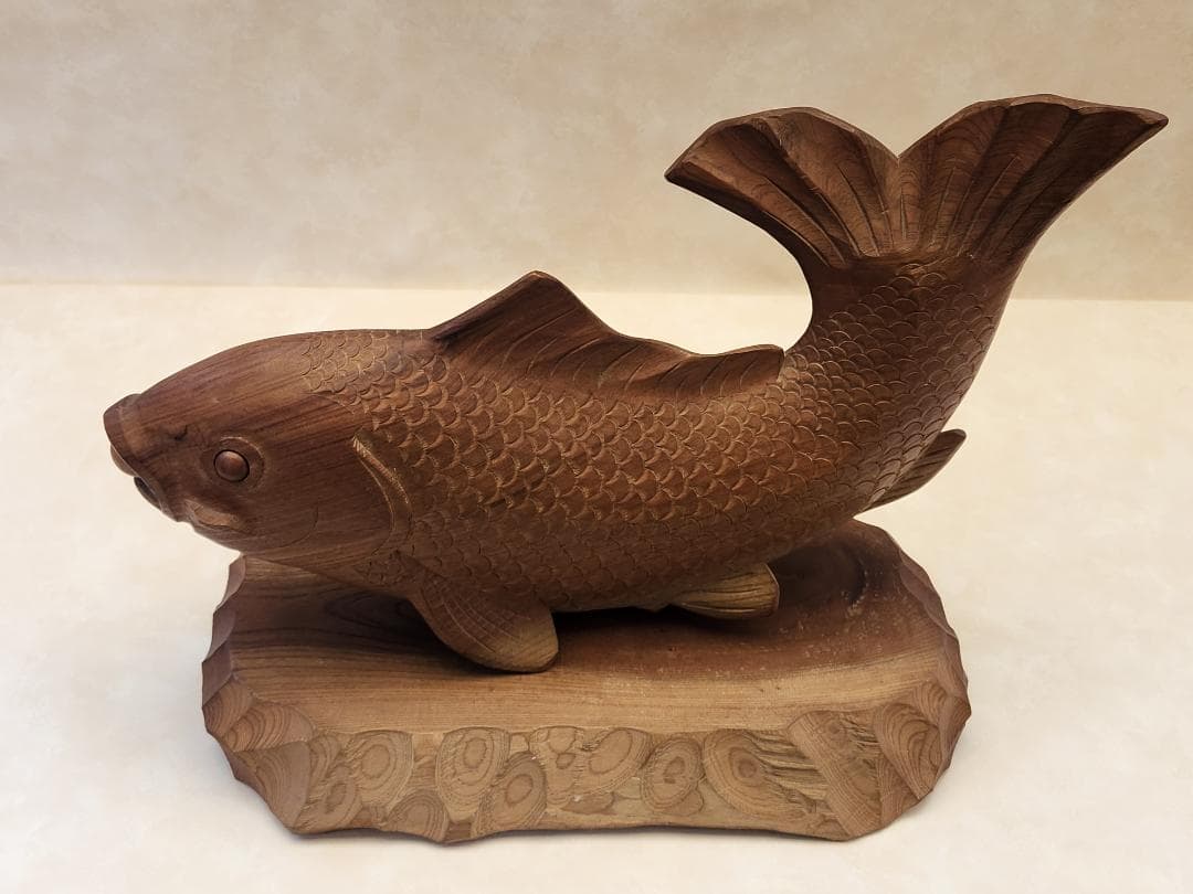 木製 魚の彫刻 伝統工芸品