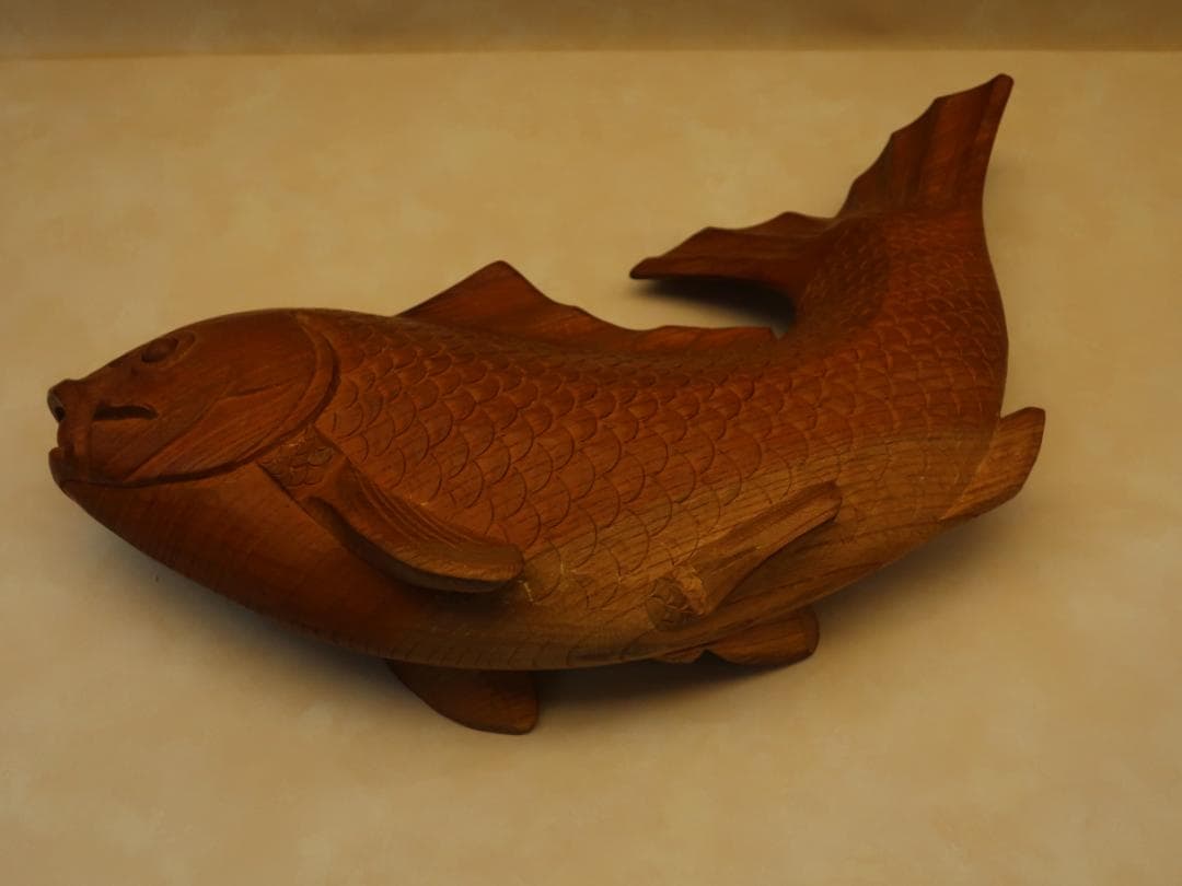 木製 魚の彫刻 伝統工芸品