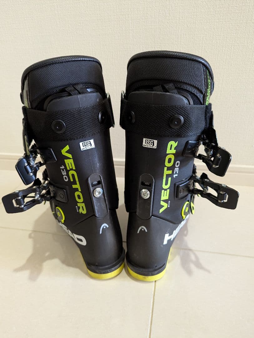 HEADスキーブーツ　VECTOR130