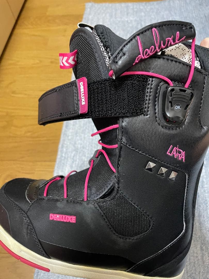 スノーボードとブーツとビンディングの3セット