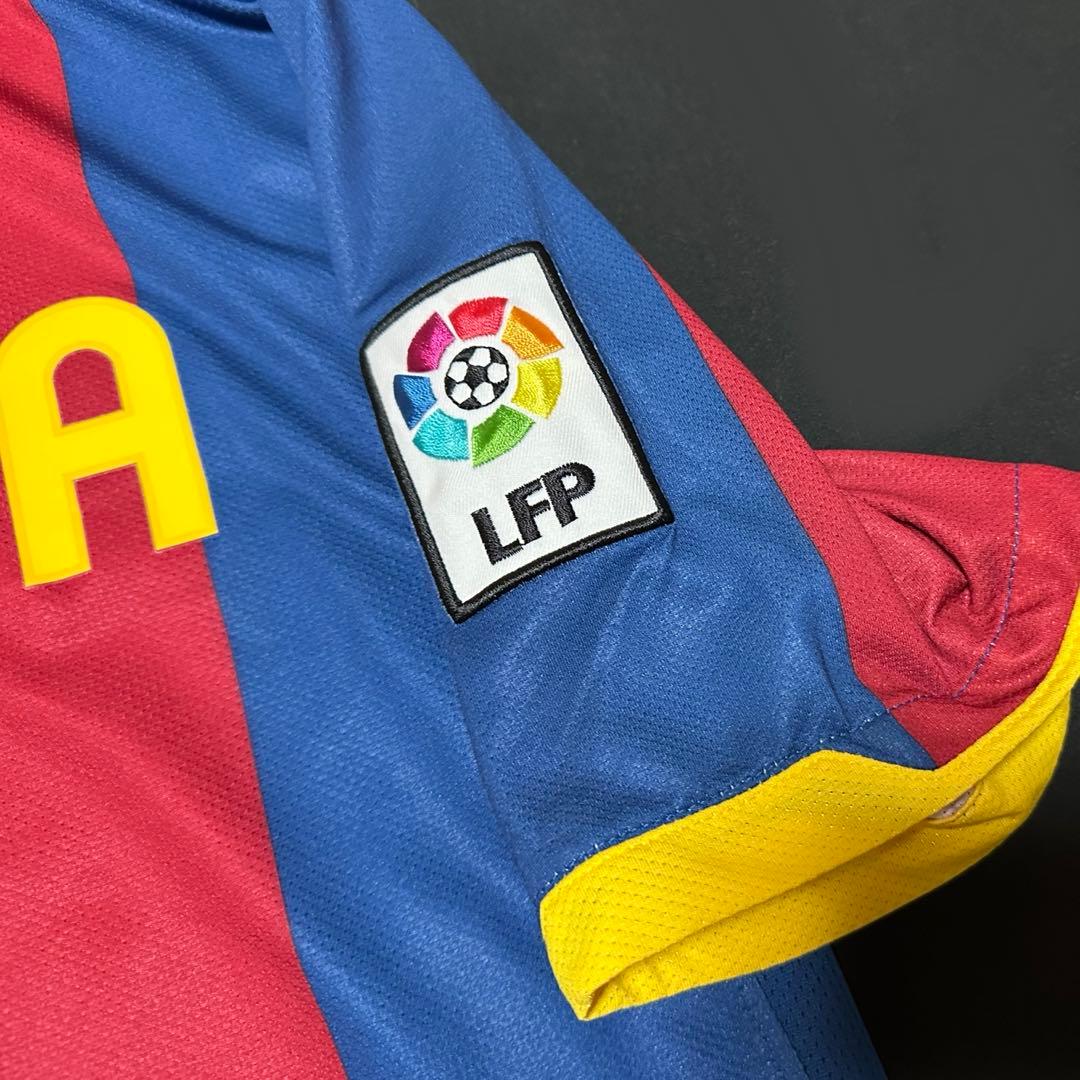 【極美品／正規品】FCバルセロナ 10/11 ホーム 8 イニエスタ日本Lサイズ