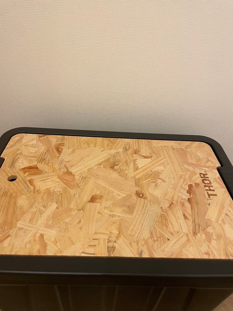 THOR コンテナ　75リットル　トップボード付き　キャンプ　ランタン　テント