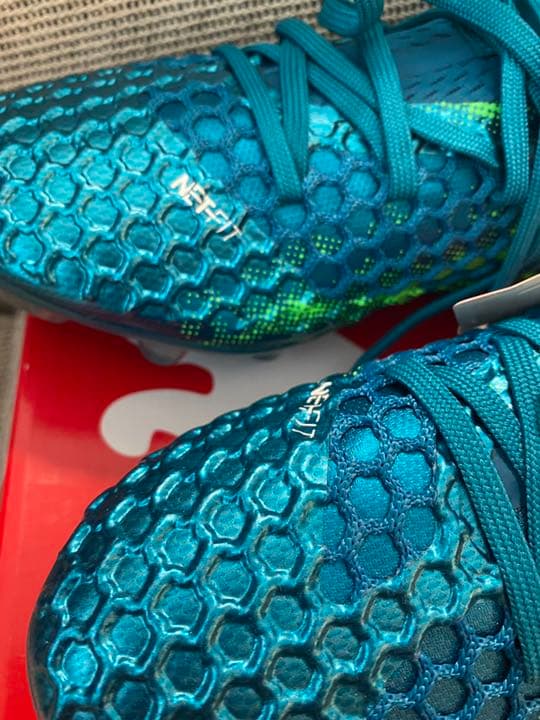 新品未使用品　puma プーマ　サッカー　スパイク　26cm NETFIT HG
