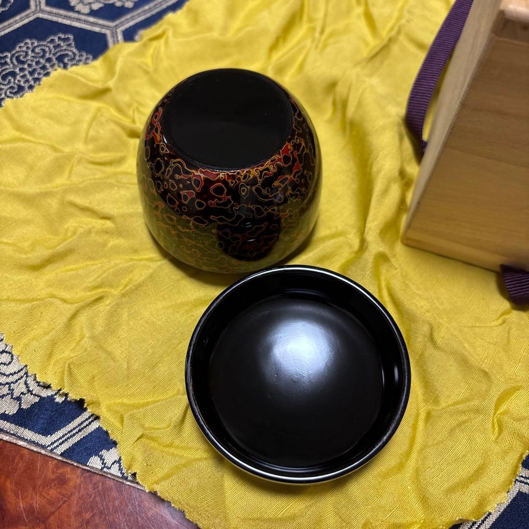 津軽塗黒赤模様の木製棗と木箱