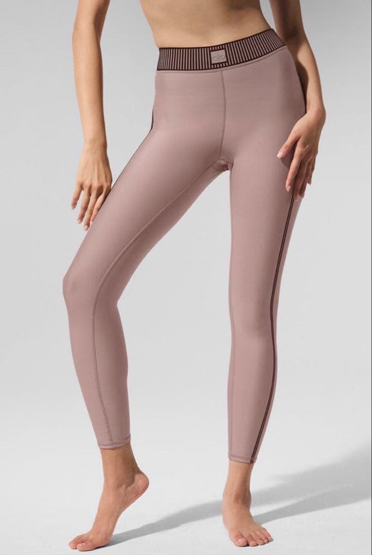 alo yoga エアリフトハイウエスト 7/8ラインアップ レギンス