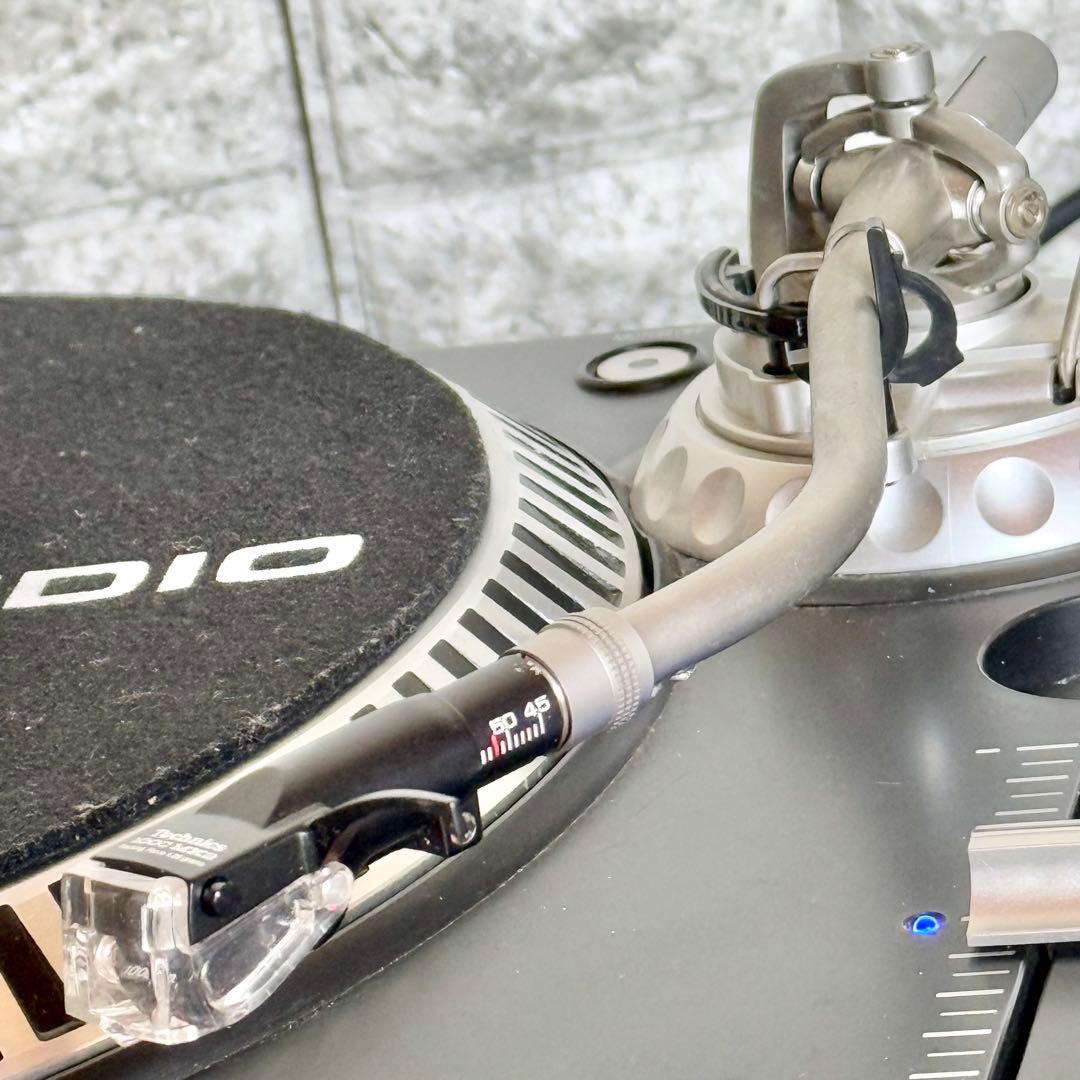 American Audio DTI 1.8 ダイレクトドライブターンテーブル