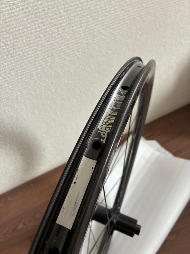 REYNOLDS AR41 11sカーボンホイールDISC チューブレスレディ