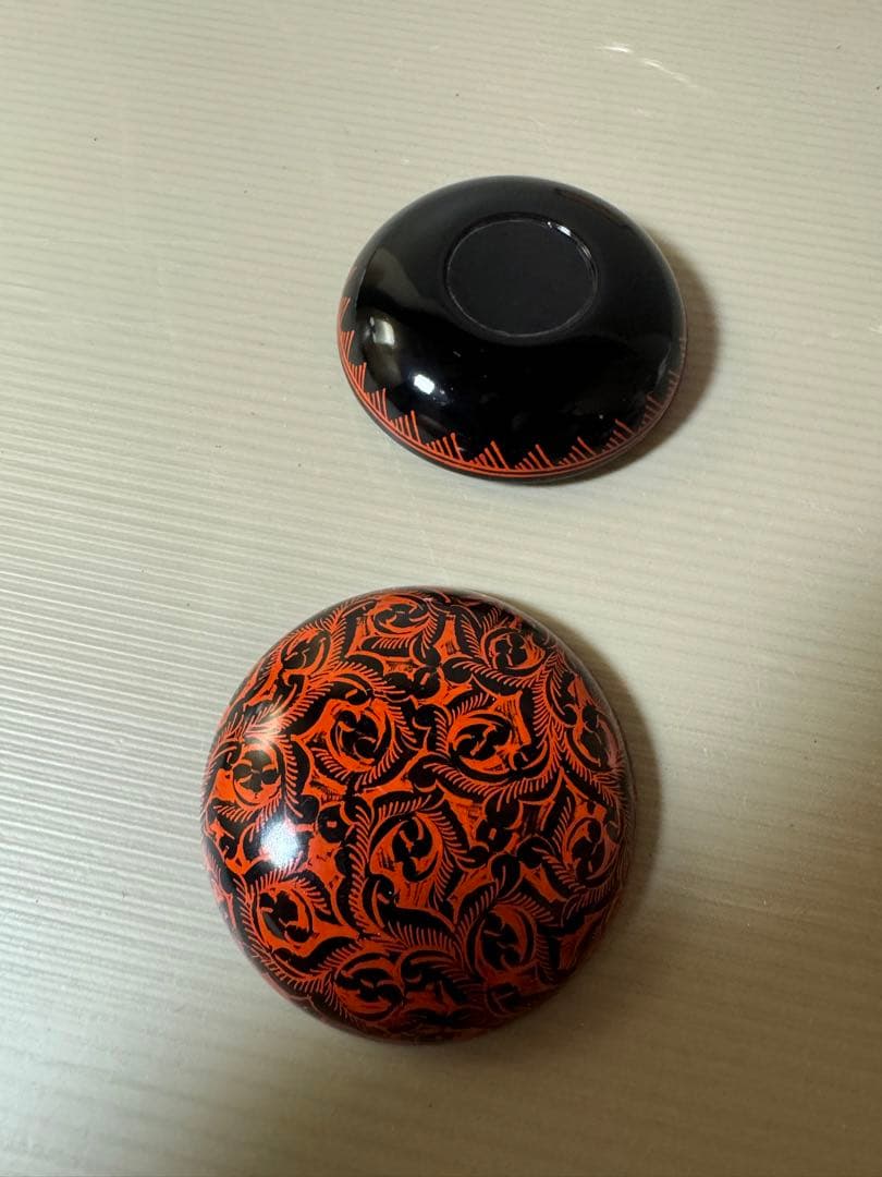 2770 讃岐 蒟醤塗 キンマ 丸香合 富山昇斎造 茶道具　未使用