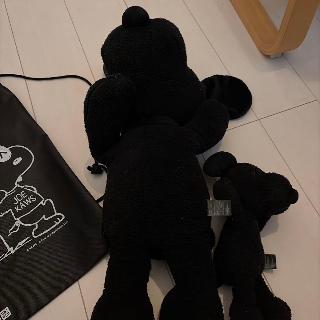 KAWS×スヌーピー　ぬいぐるみセット 黒・白