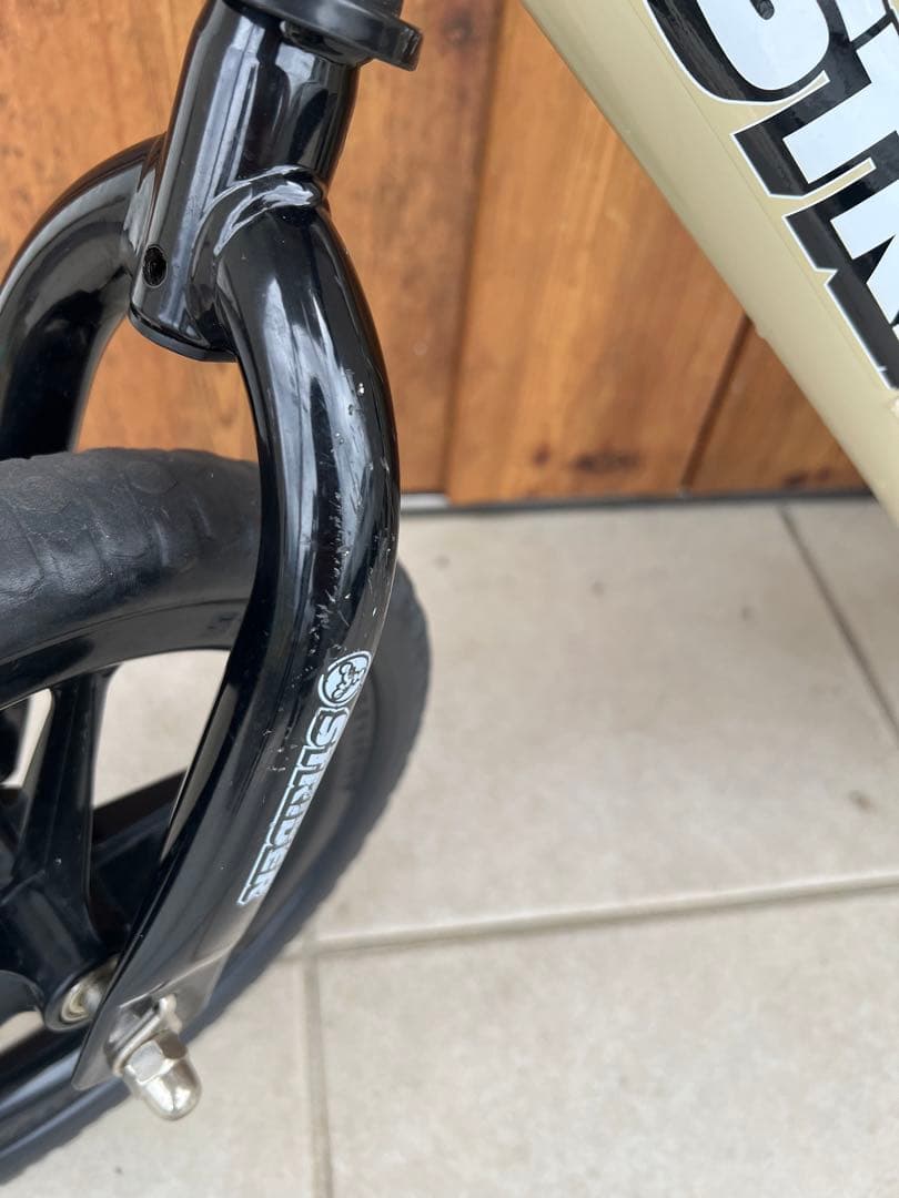 STRIDER バランスバイク 12インチ ベージュ　スポーツモデル　限定