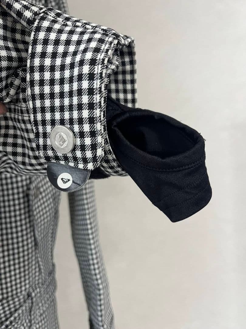 muccです 美品　スノーボード　ウェア　レディース　ROXY　ロキシー