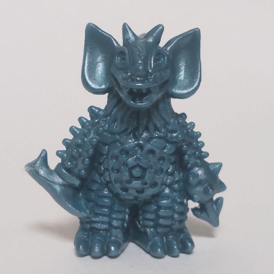 タイロンさん用★コレ401　ウルトラマン怪獣消しゴム　タイラント　メタリック　他