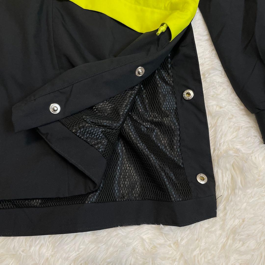 adidas フード付きジャケット 黒/黄緑　　ユベントス　トラベル