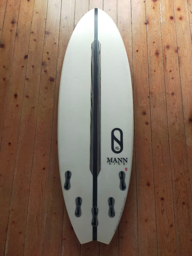 SLATER DESIGN NO BRAINER ショートボード5’5