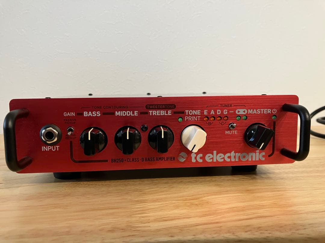 ベース tc electronic BH250