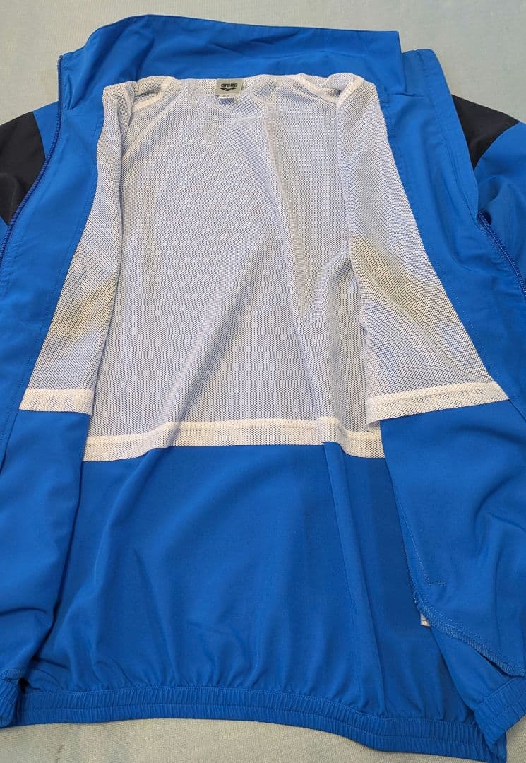 Arena（アリーナ）ウインドブレーカーSS