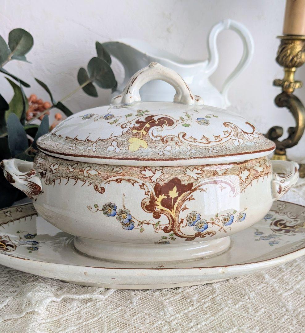 クレイユモントロー alexandra蓋付きソーシエール フランス アンティーク