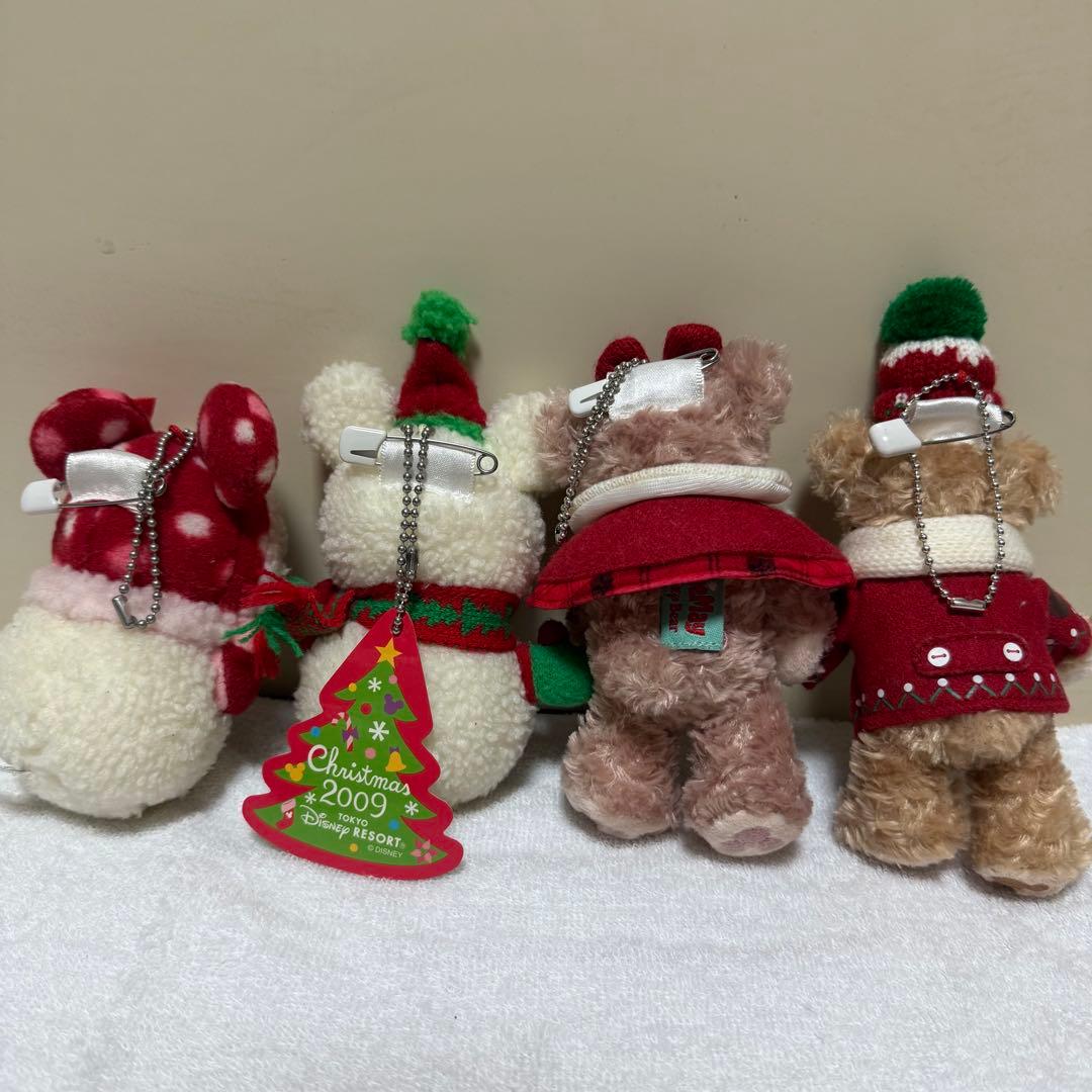 【新品未使用】ディズニー　クリスマス ぬいぐるみキーホルダー4点セット