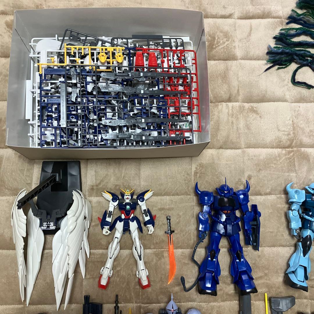 バンダイMGガンダムプラモデル素ぐ組み完成品／現状品／ジャンク品