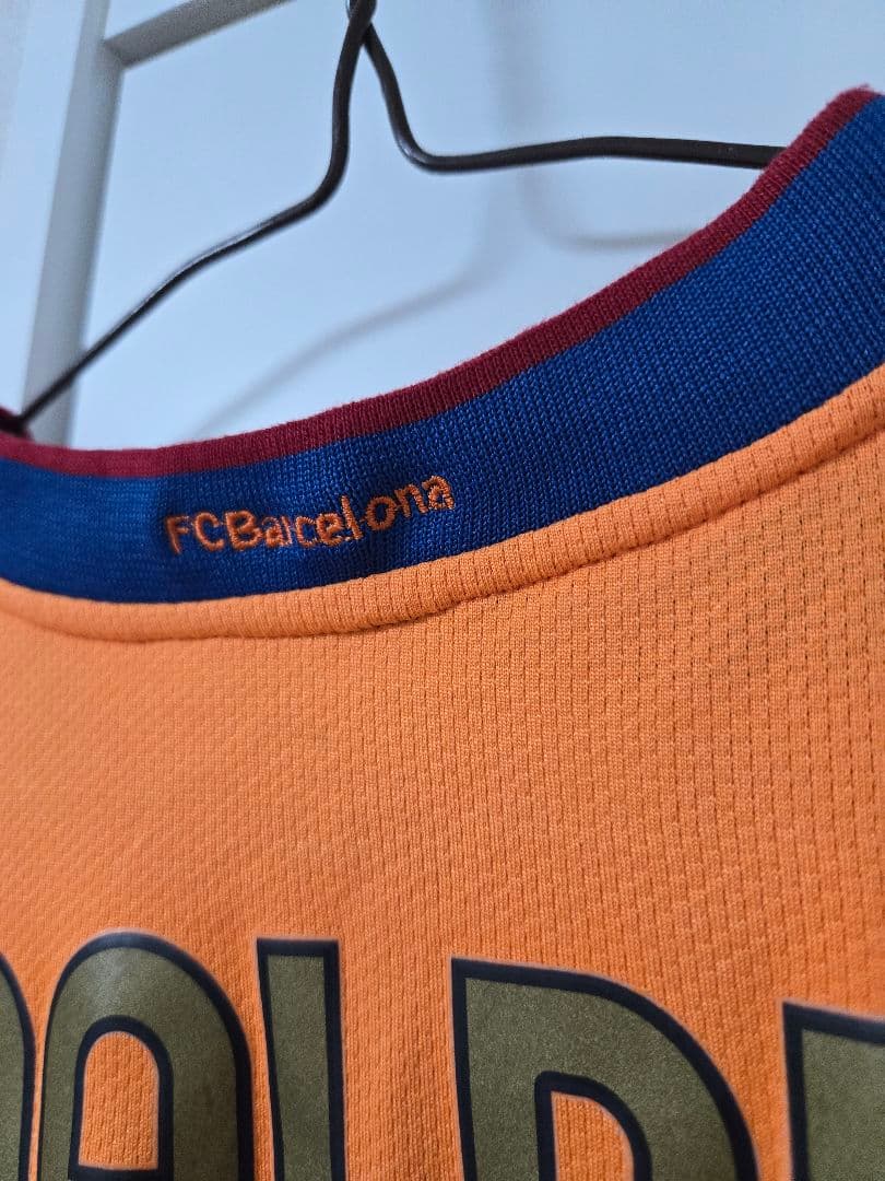 ロナウジーニョ 10番　FCバロセロナ オレンジユニホーム　Mサイズ
