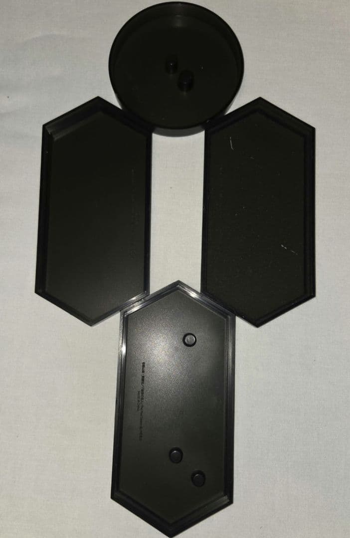 POP UP PARADE 4点セット進撃の巨人・鎧の巨人・女型の巨人・獣の巨人