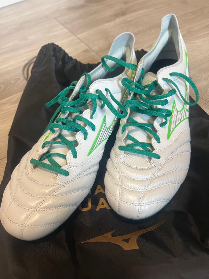 モレリア neo 3 28.0cm 限定カラー