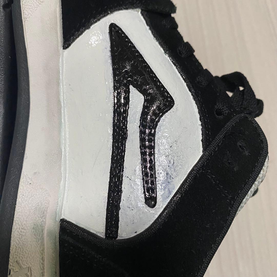 LAKAI TELFORD LOW 26.0 ※サイドにペイントあり