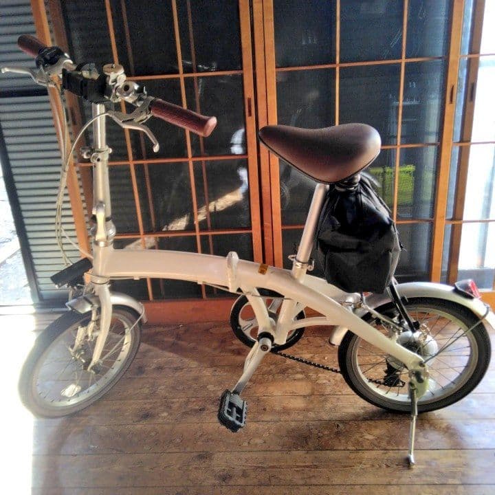 【美品】折りたたみ自転車 ホワイト 16インチ