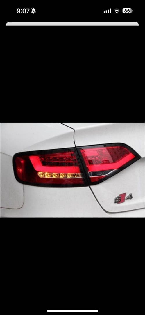 秋*田様 アウディA4 (B8.8K) 社外テールランプ 左右