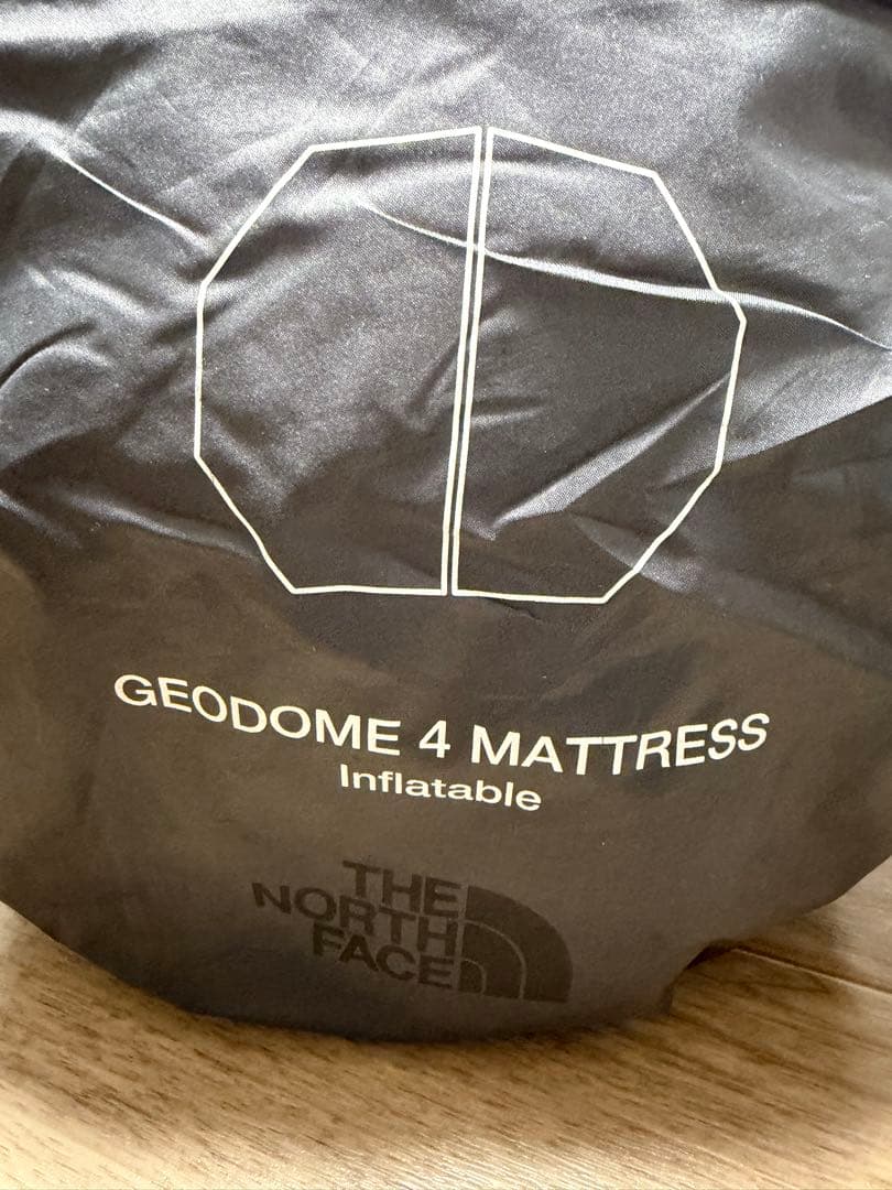 THE NORTH FACE ジオドームとインフレータブルマットとフットプリント