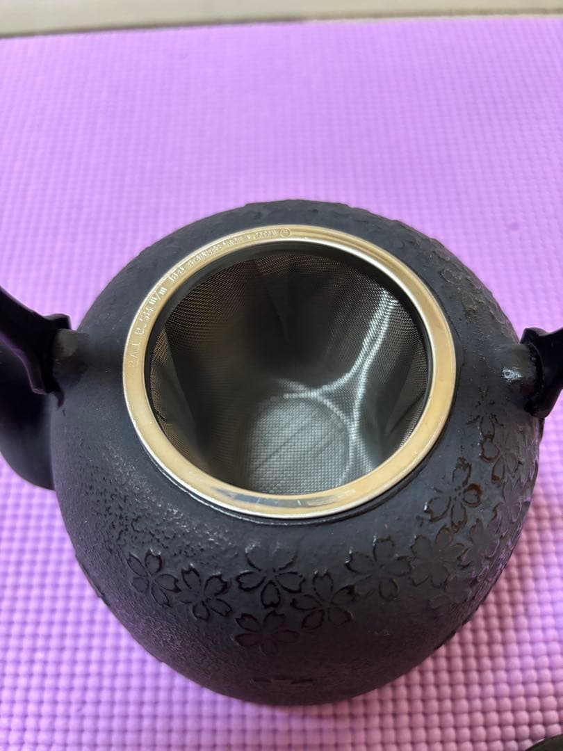 未使用品　南部鉄器　及甚　桜模様　急須