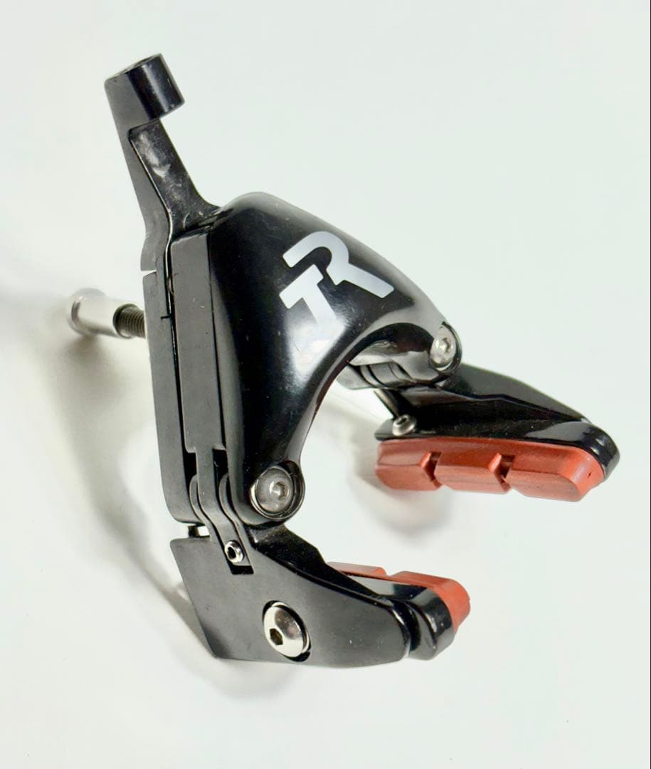 TriRig Omega X TTトライアスロン用超軽量・高エアロ高性能