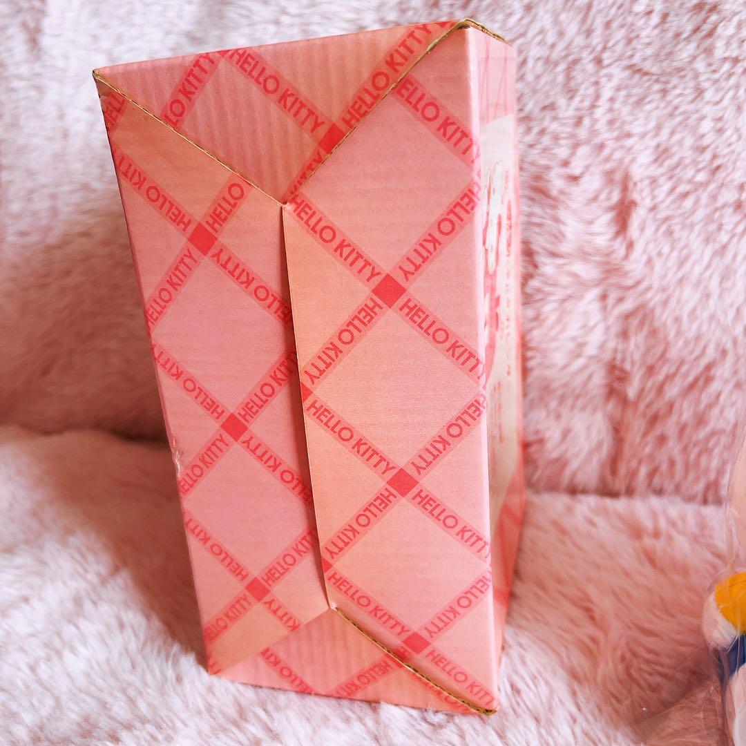 希少レア　ハローキティ　パタパタカレンダー　ペンスタンド付き　2006 サンリオ