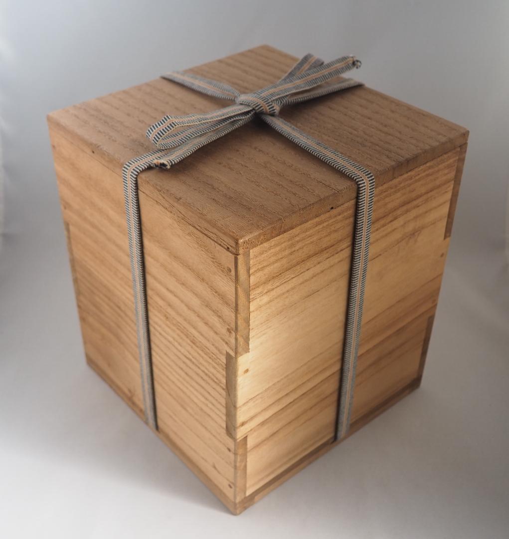 下間庄兵衛造『鶴首釜』（極箱）