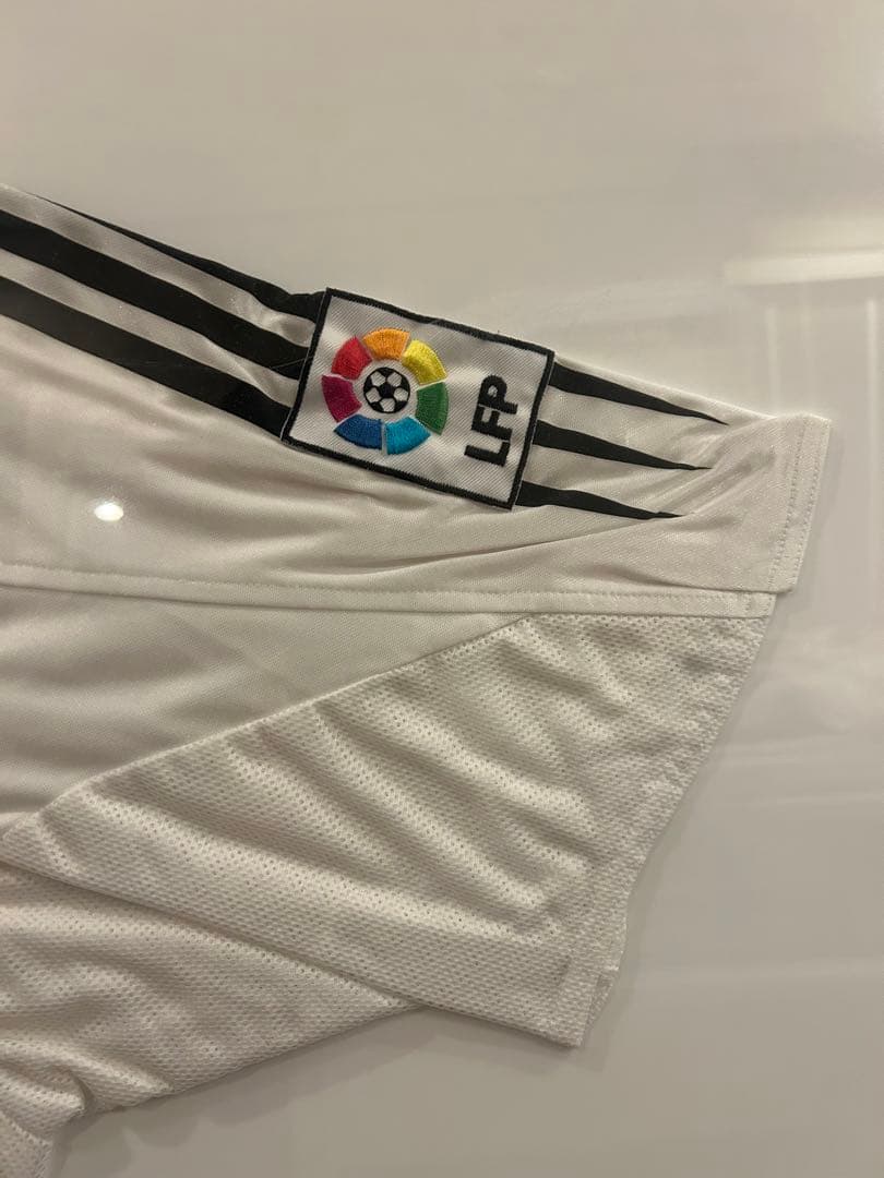 (サイン入り・着用ユニフォーム)レアル・マドリード GUTIサイン入りジャージ