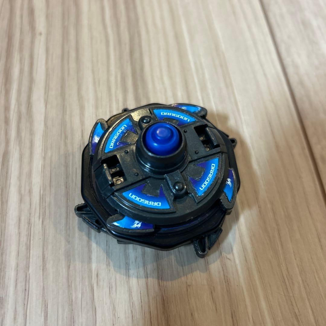 爆転シュートベイブレード ドラグーンv2 ガンメタver