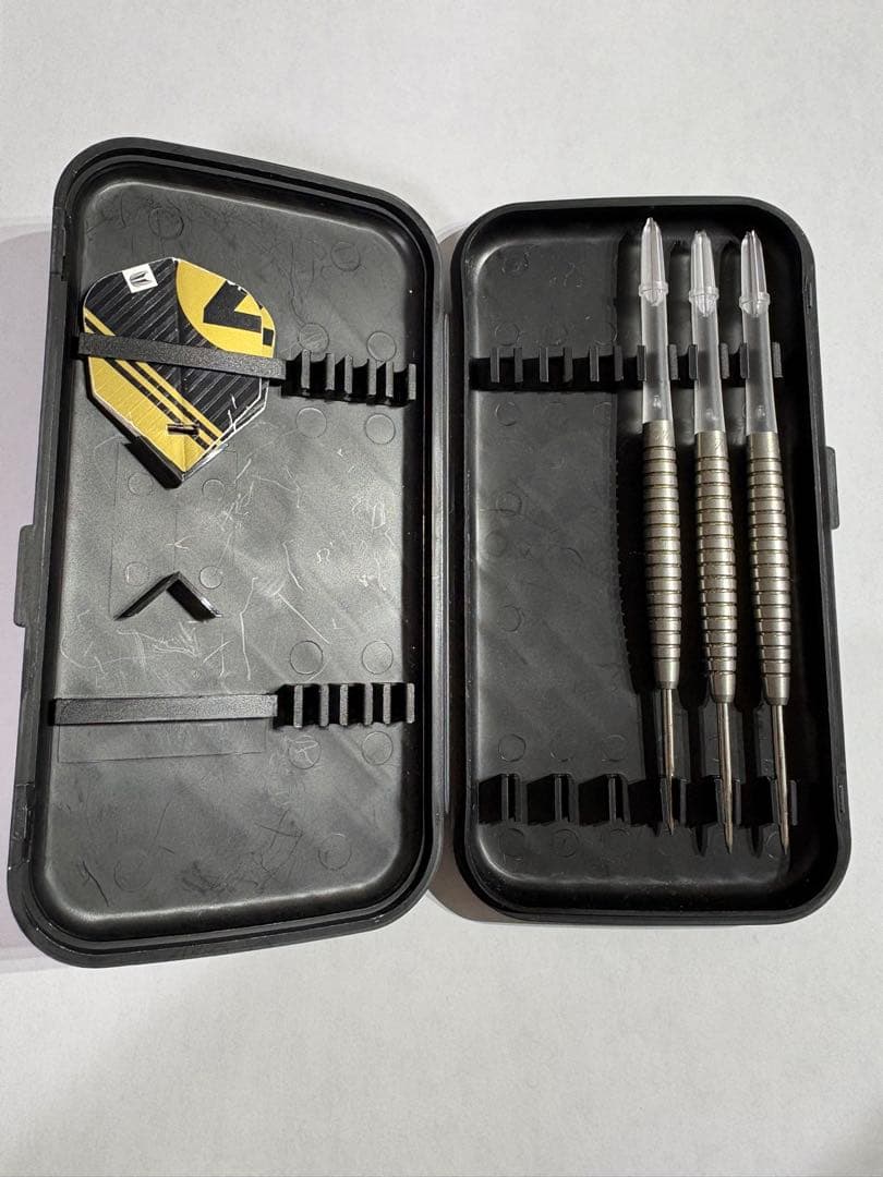 ダーツ DYNASTY Fallon4 STEEL& Harrows SLIM CASE