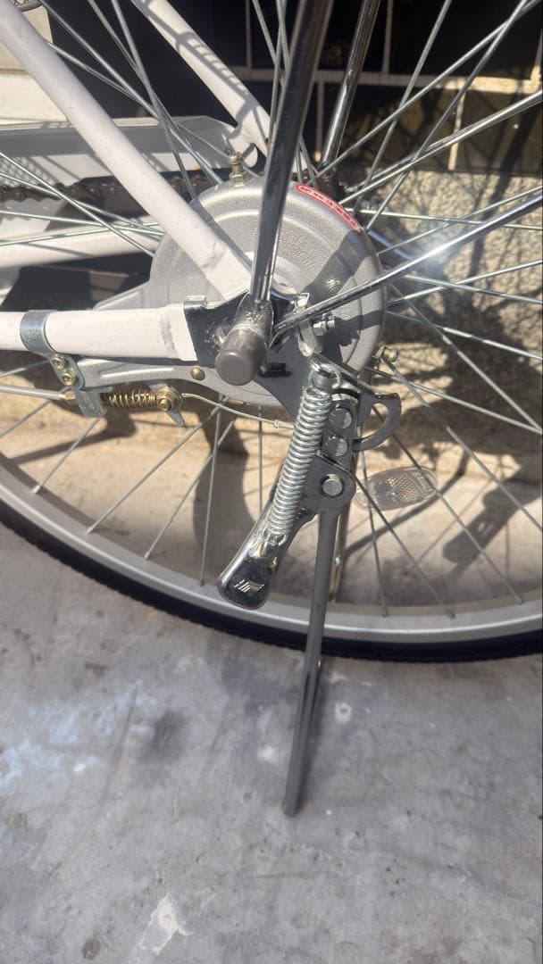 新しい自転車（8ヶ月前に購入）。八尾での直接引き取りのみ。