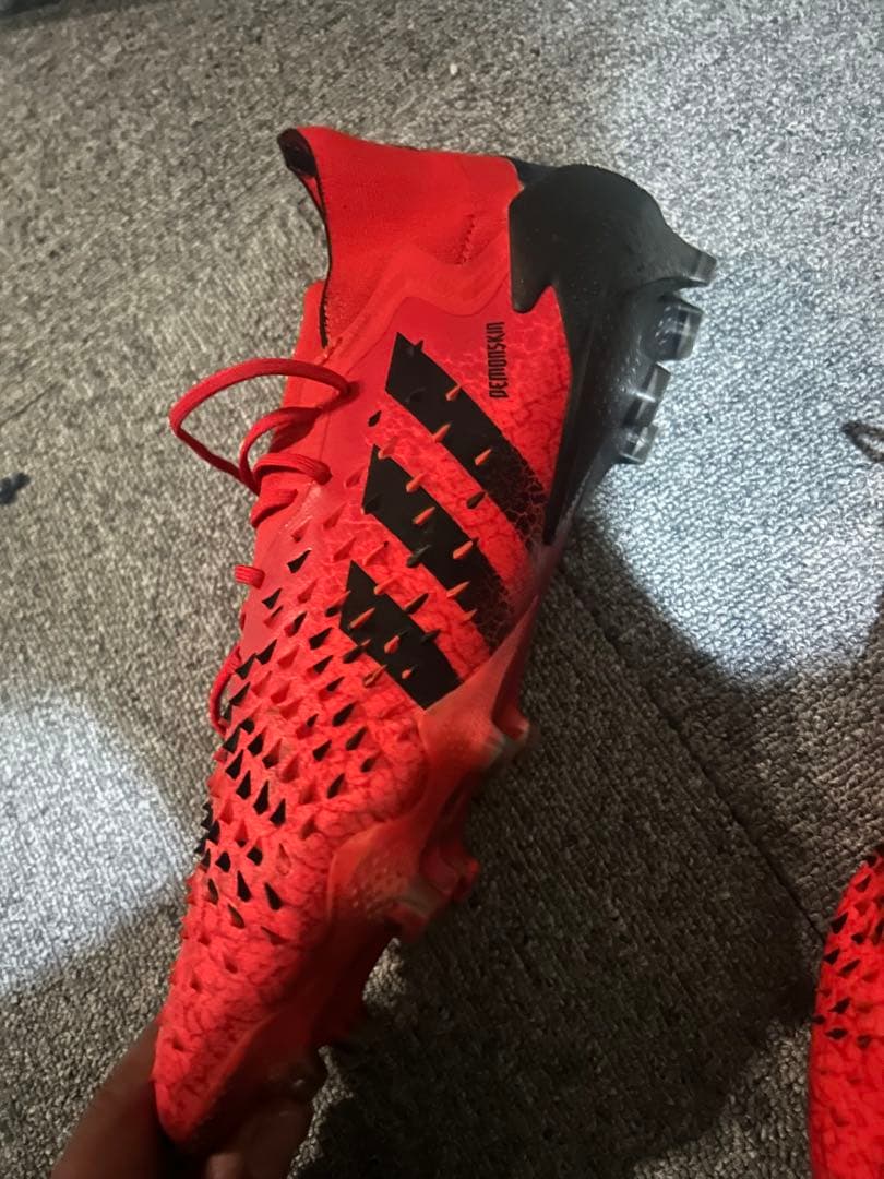 adidas Predator レッド シューズ