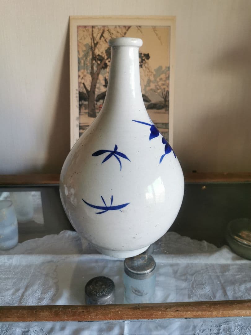 和骨董 古伊万里藍染付け 32㎝大特利 ニ升瓶 白磁 牡丹 菖蒲 蓮 蜉蝣 蟋蟀