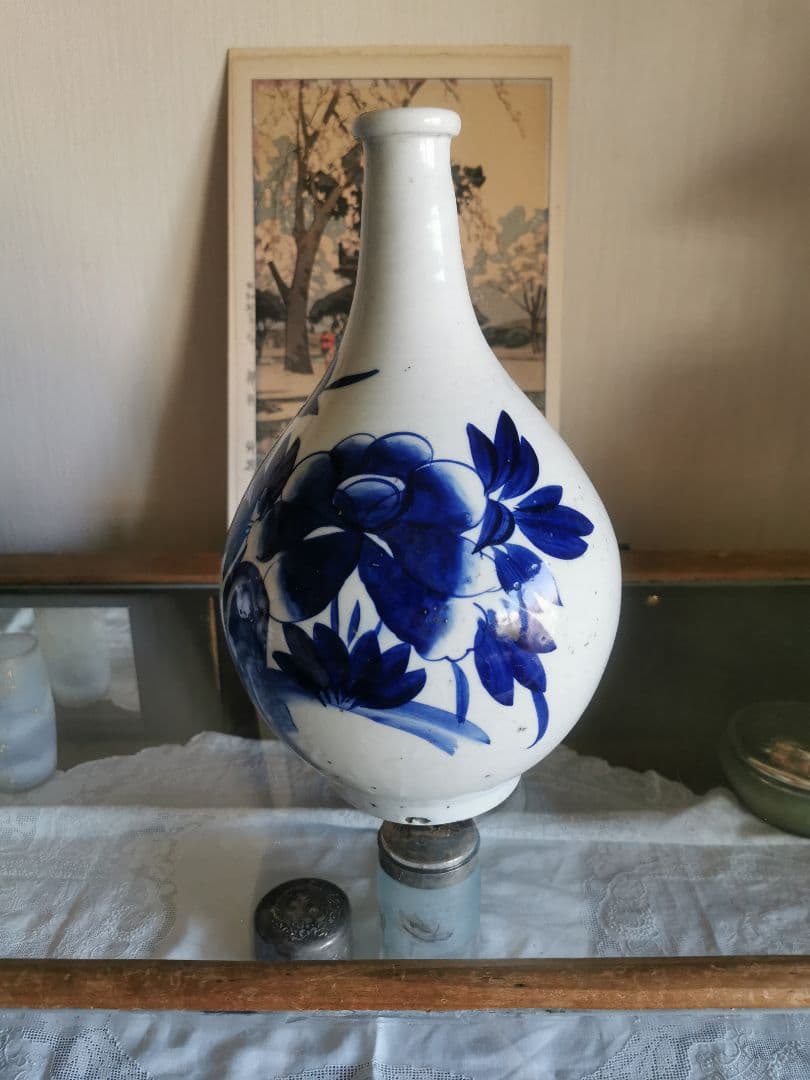 和骨董 古伊万里藍染付け 32㎝大特利 ニ升瓶 白磁 牡丹 菖蒲 蓮 蜉蝣 蟋蟀