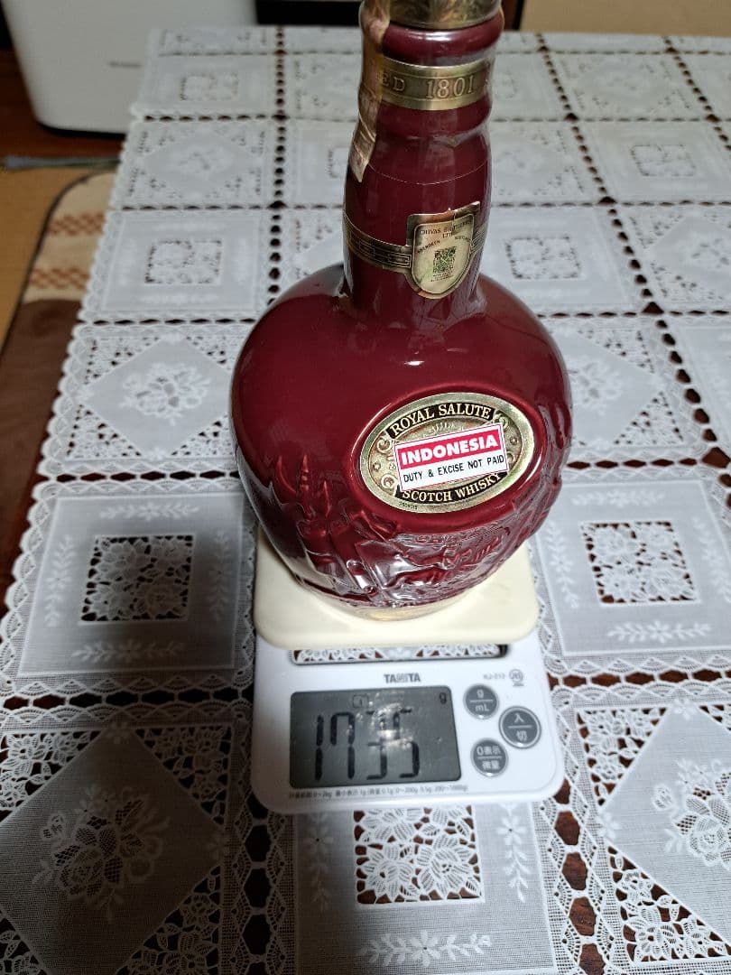 ウイスキー ロイヤルサルート 21年 赤 陶器ボトル