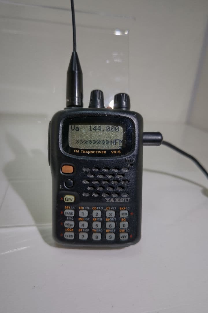 Yaesu八重洲 VX-5 ハンディ無線機