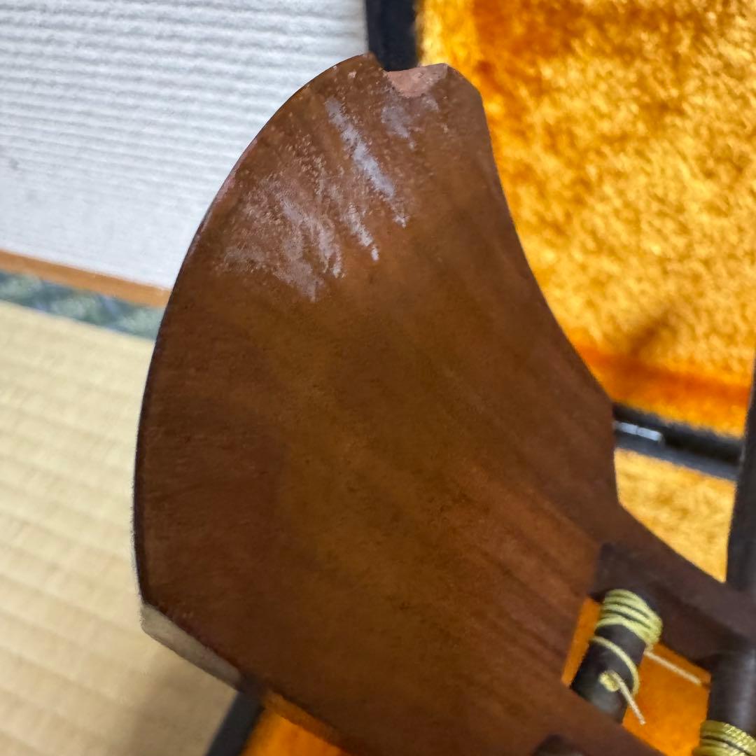 三味線　紫壇　中棹　丸打ち胴　破れ有り　本体ケース　2点セット