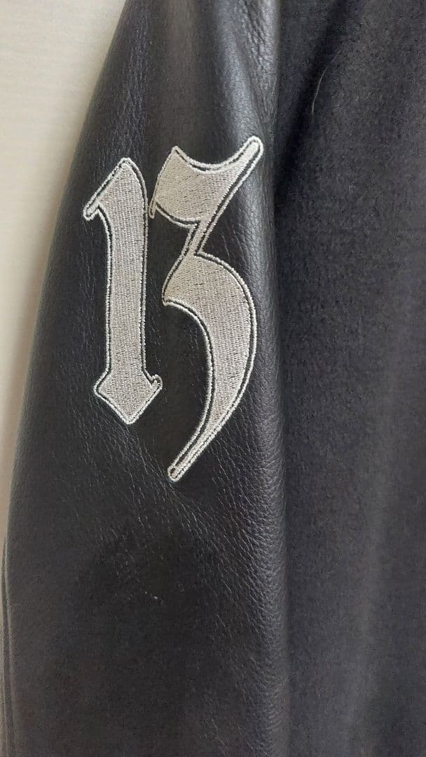 The BONEZスタジャンXL