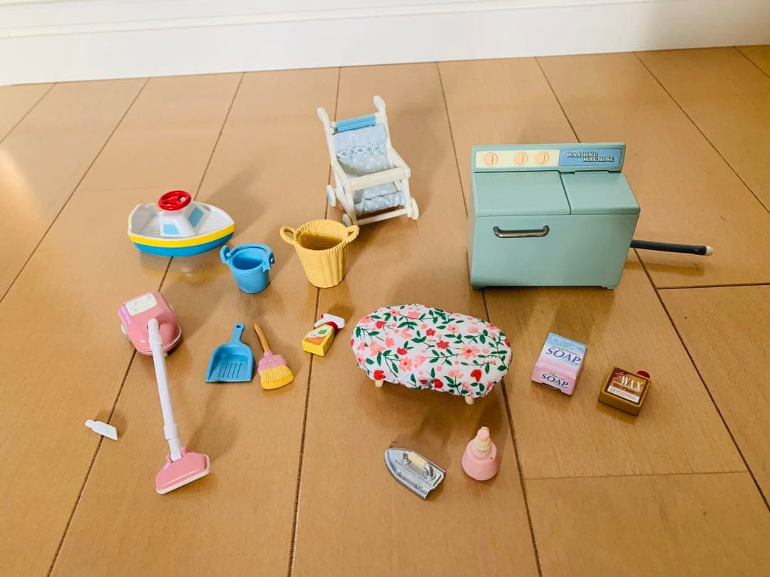 シルバニアファミリー　あかりの灯る大きなお家と家具セット