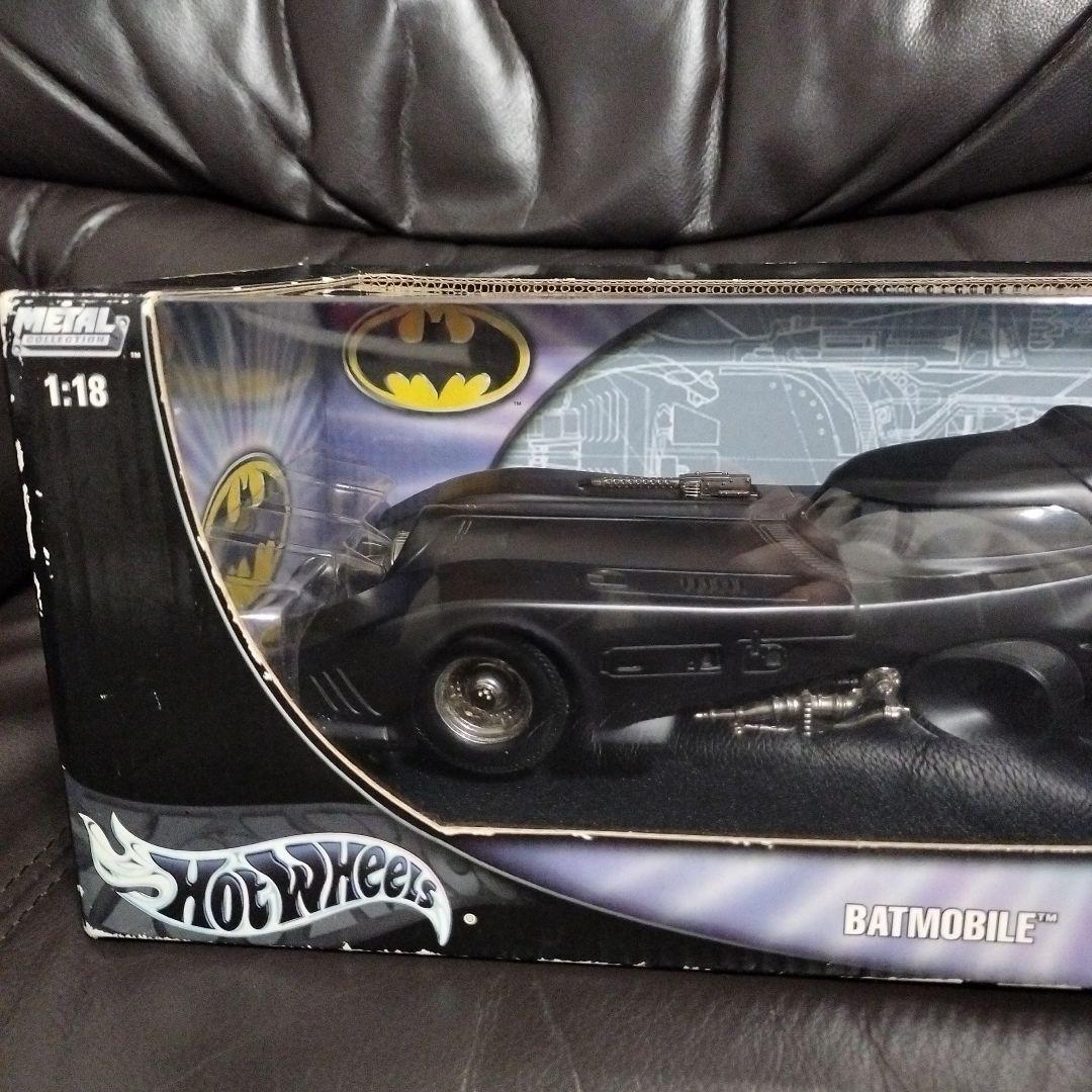 マテル　ホットウィール　バットマン バットモービル 1/18ダイキャストミニカー