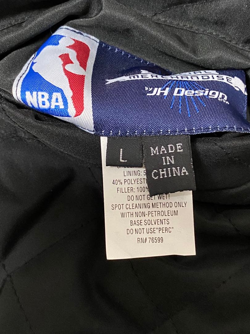 NBA JHデザイン シカゴブルズファイナルチャンピオン リバーシブルスタジャン